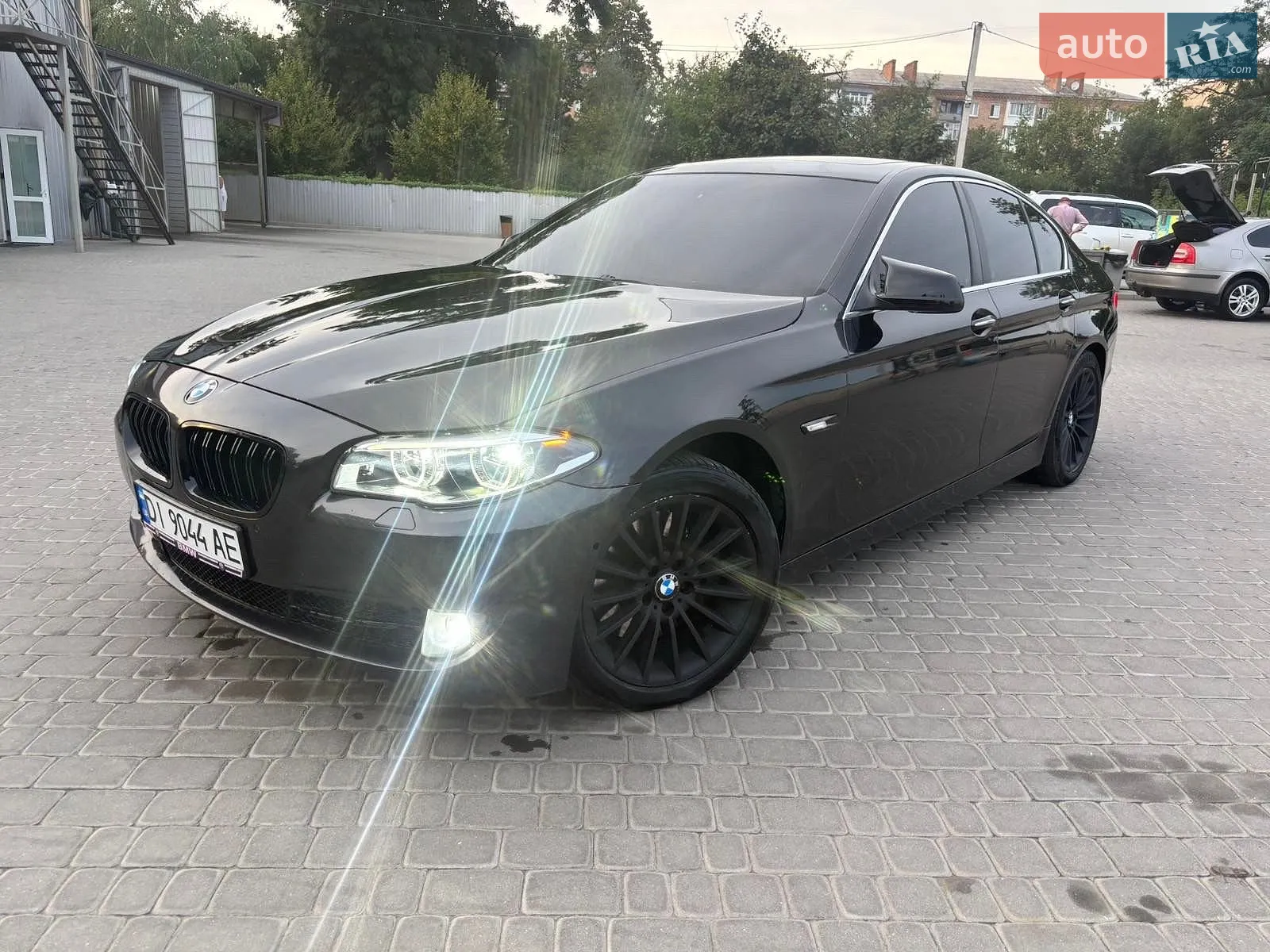 2010 BMW 5er - мініатюра 2