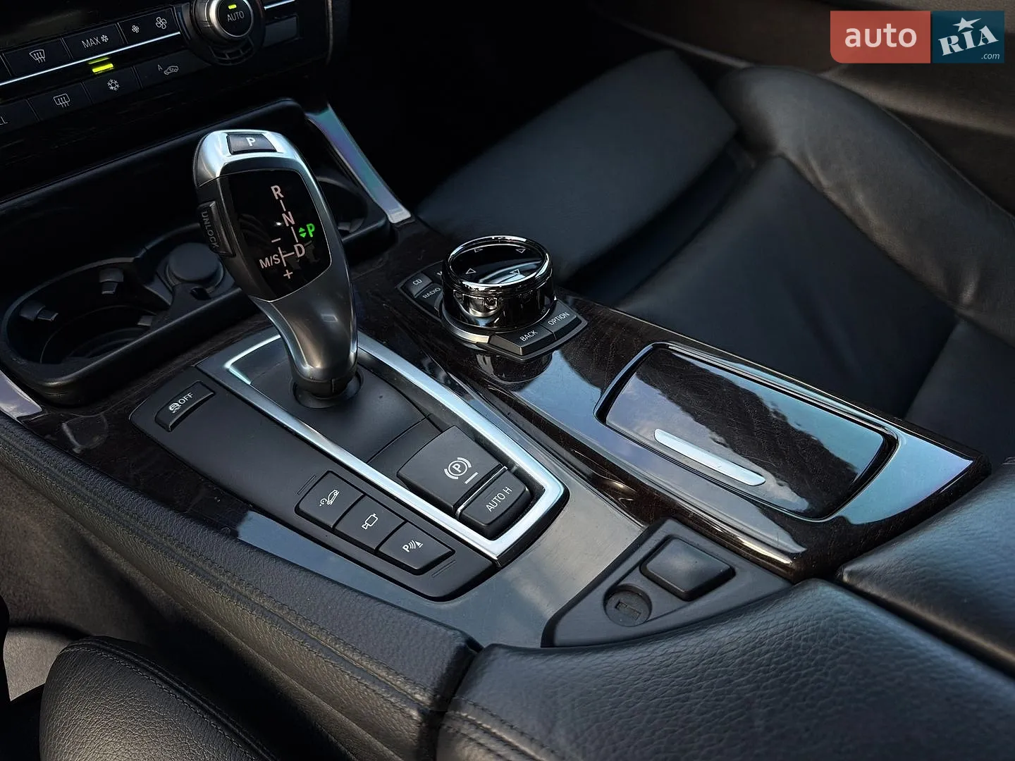 2011 BMW 5er - мініатюра 23
