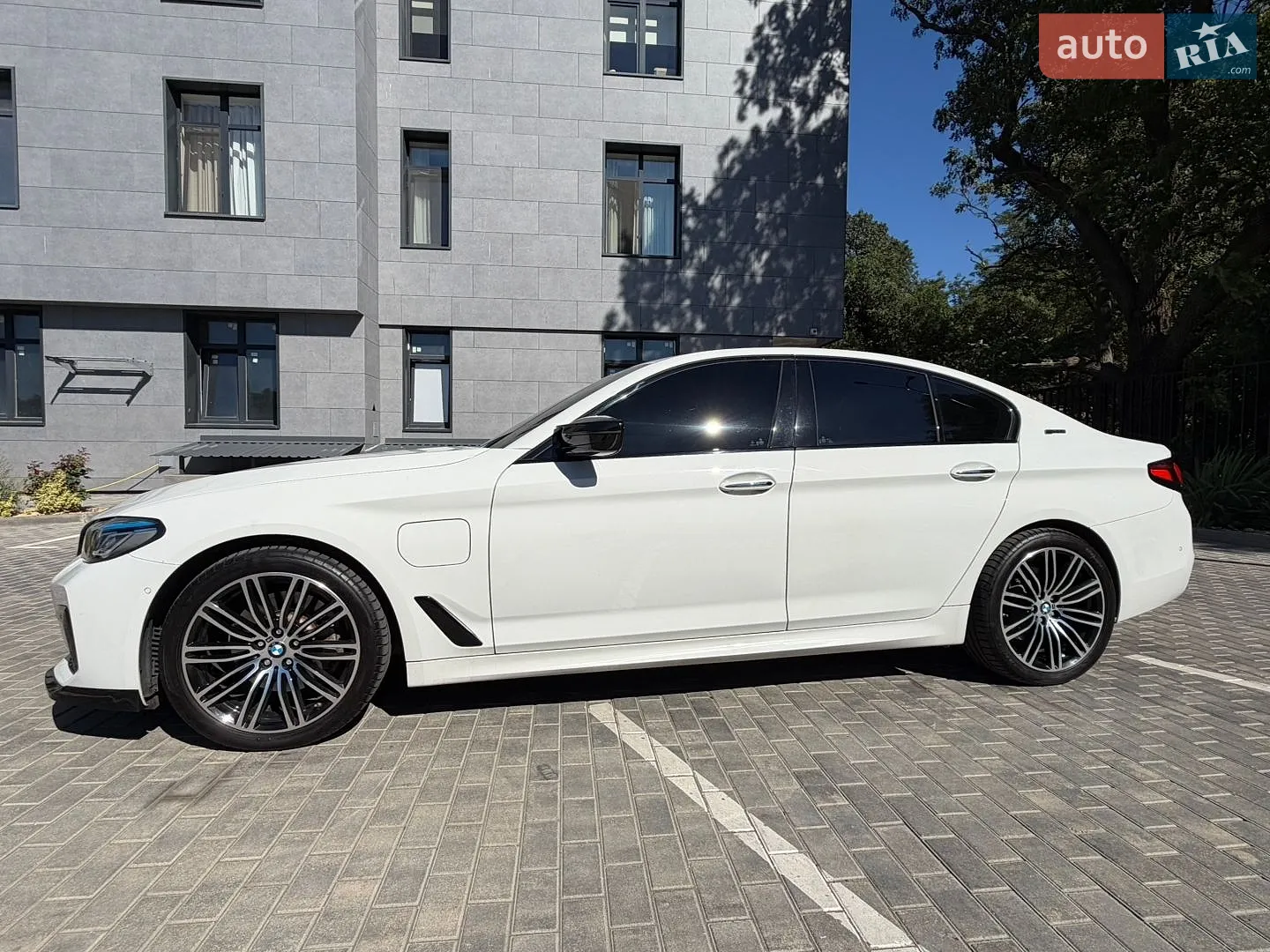 2017 BMW 5er - мініатюра 10