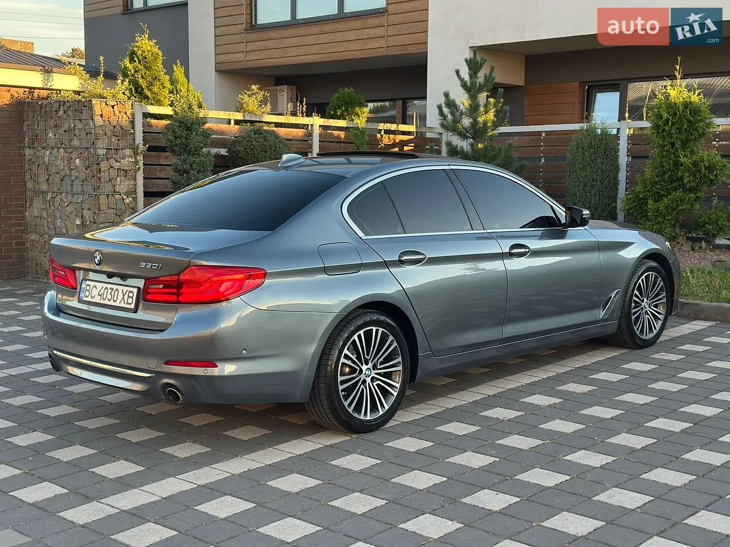 2017 BMW 5er - мініатюра 19