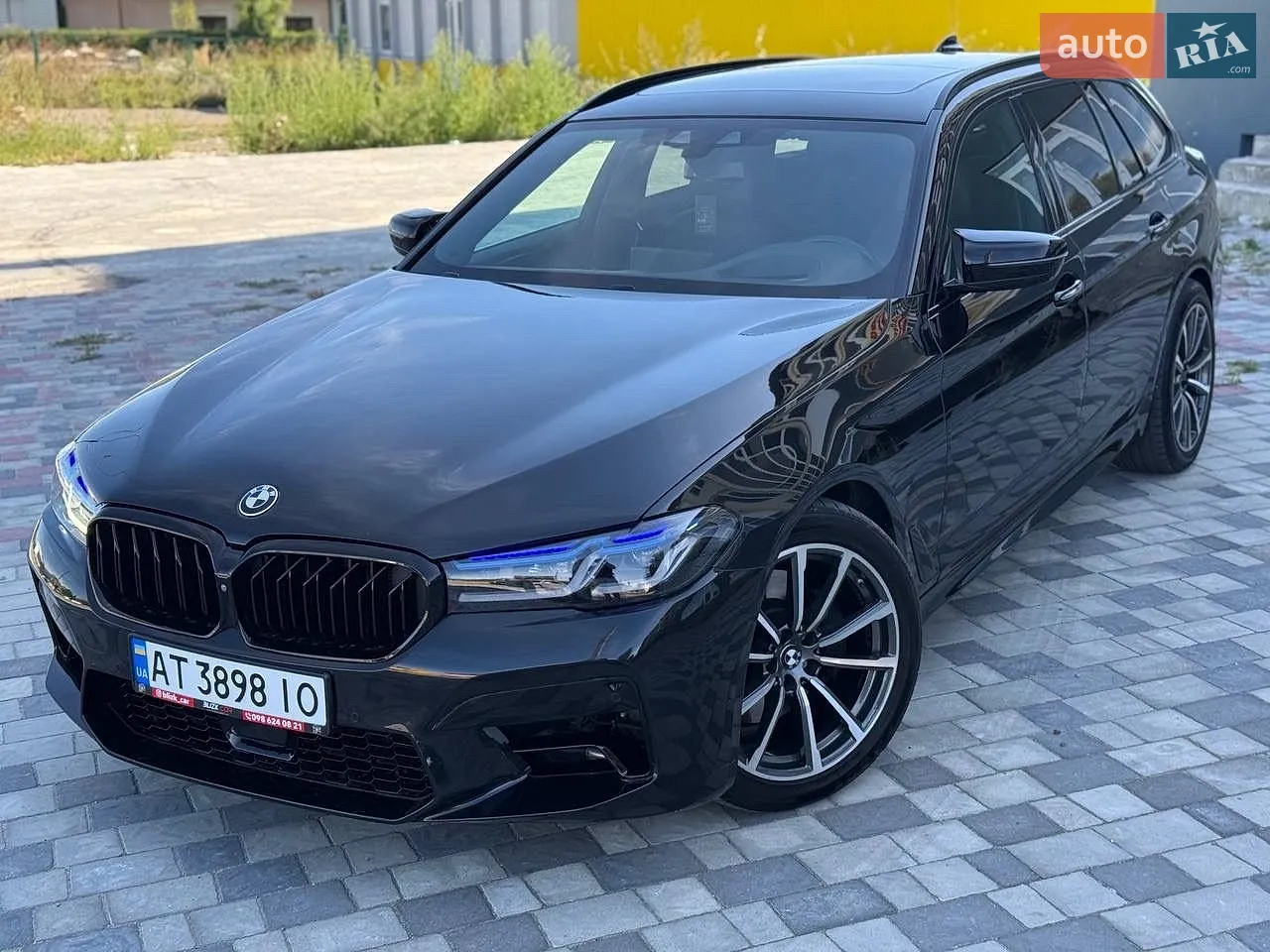 2017 BMW 5er - мініатюра 2