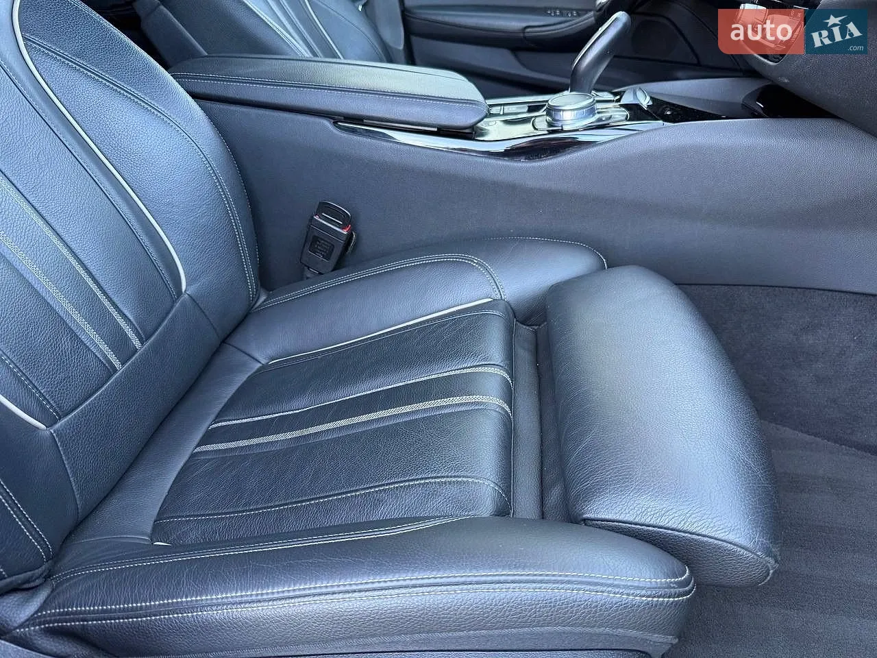 2017 BMW 5er - мініатюра 31