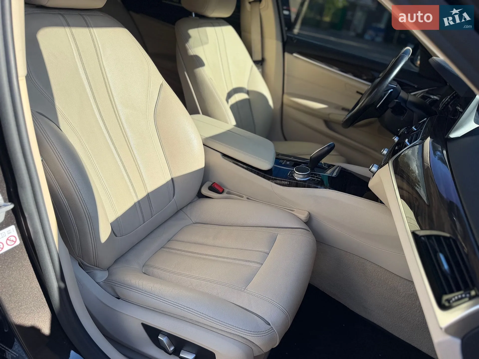 2017 BMW 5er - мініатюра 30