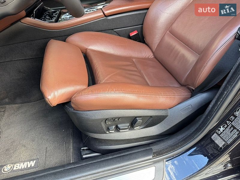 Седан BMW 5 Series 2012 в Киеве