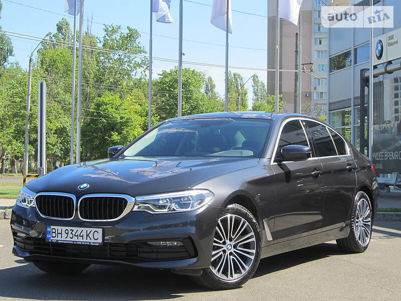 Бмв 520d xdrive 2019