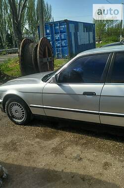 Седан BMW 520 1993 в Николаеве