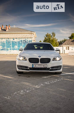 Седан BMW 520 2014 в Черновцах