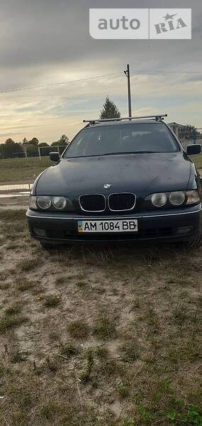 BMW 523