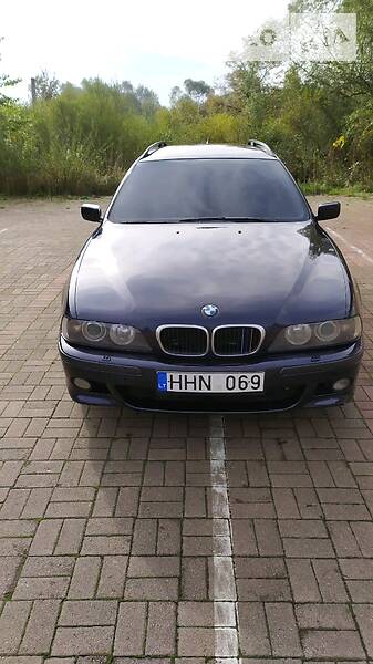 BMW 525