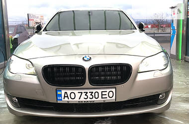Седан BMW 528 2012 в Ужгороде
