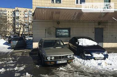 Седан BMW 530 1986 в Киеве