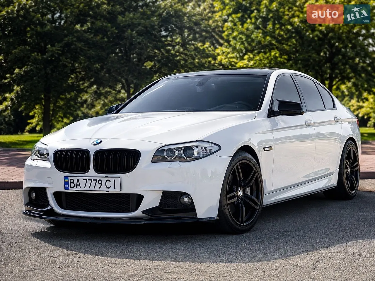 2011 BMW 5er - мініатюра 11