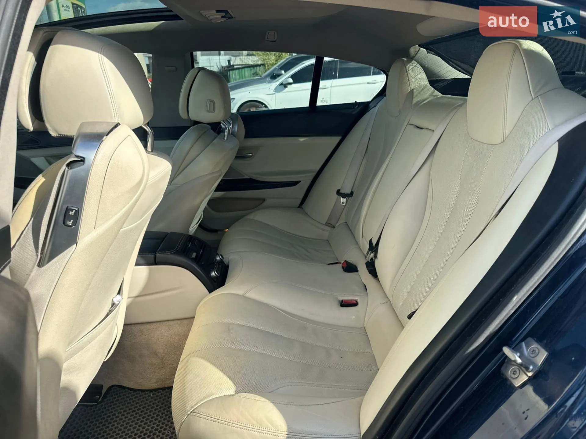 2012 BMW 6er - мініатюра 11