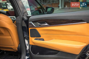 Лифтбек BMW 6 Series GT 2018 в 