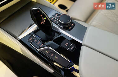 Купе BMW 6 Series GT 2017 в 