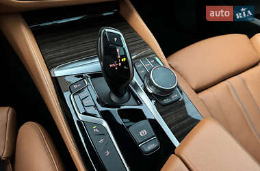 Лифтбек BMW 6 Series GT 2018 в 