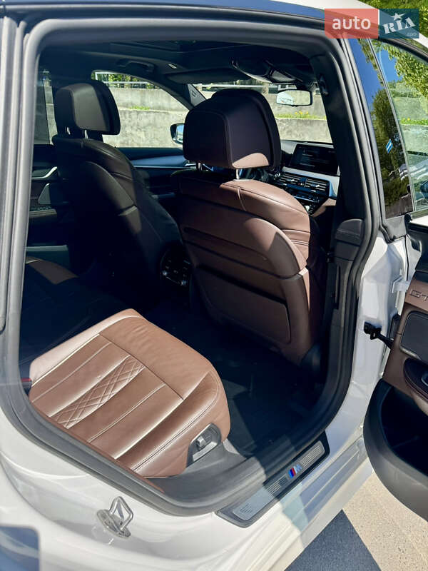 Ліфтбек BMW 6 Series GT 2017 в Тернополі фото 64 Ліфтбек BMW 6 Series GT 2017 в Тернополі