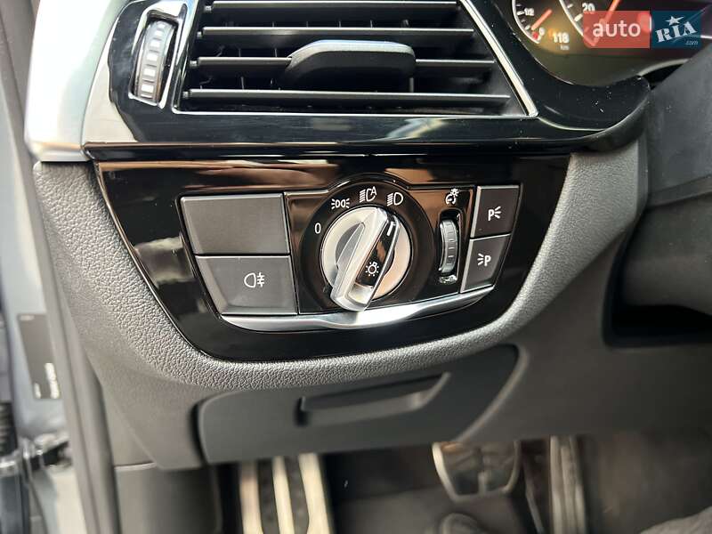 Лифтбек BMW 6 Series GT 2018 в Киеве фото 32 Лифтбек BMW 6 Series GT 2018 в Киеве