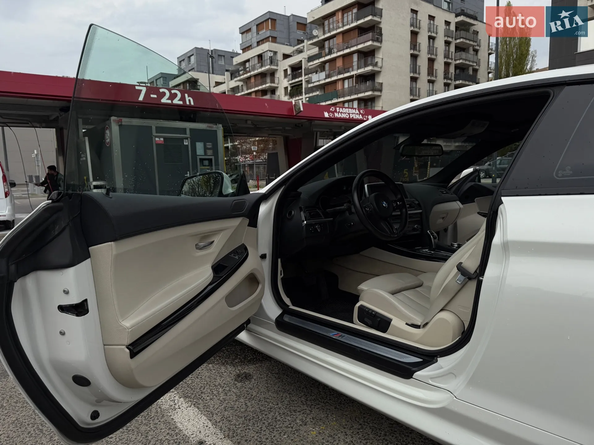 2012 BMW 6er - мініатюра 21