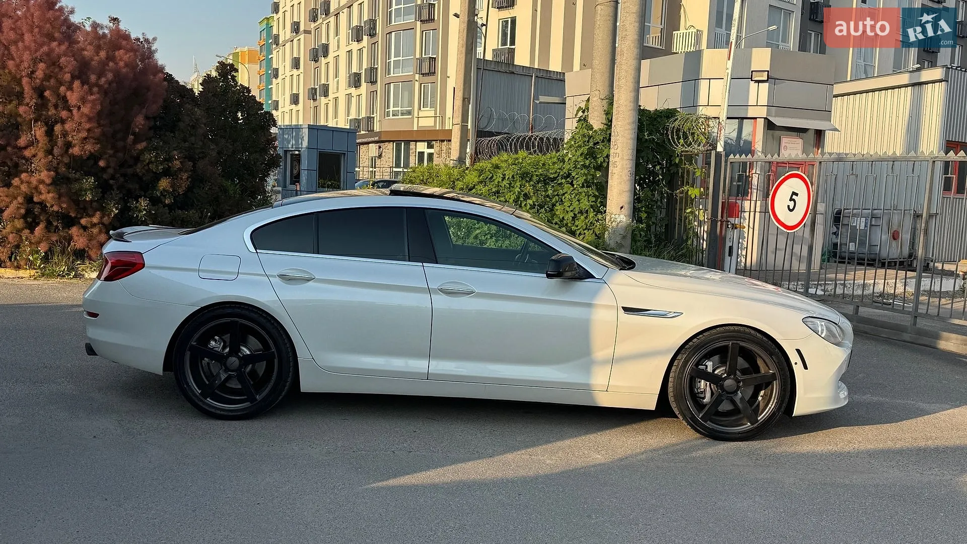 2013 BMW 6er - мініатюра 6