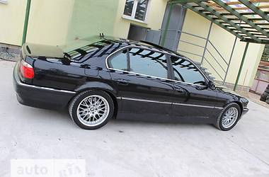 Седан BMW 7 Series 2000 в Чернигове