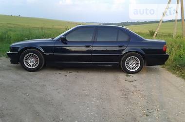 Седан BMW 7 Series 2000 в Тернополе