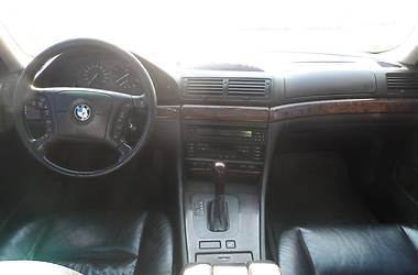 Седан BMW 7 Series 2000 в Дніпрі