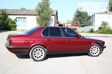 Седан BMW 7 Series 1991 в Черновцах