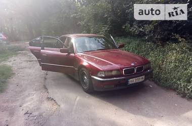 Седан BMW 7 Series 1994 в Киеве