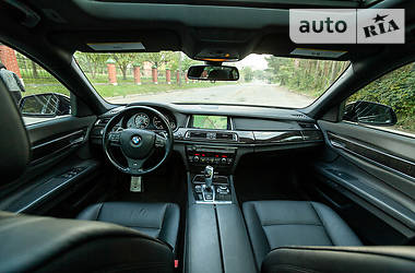 Седан BMW 7 Series 2013 в Львові