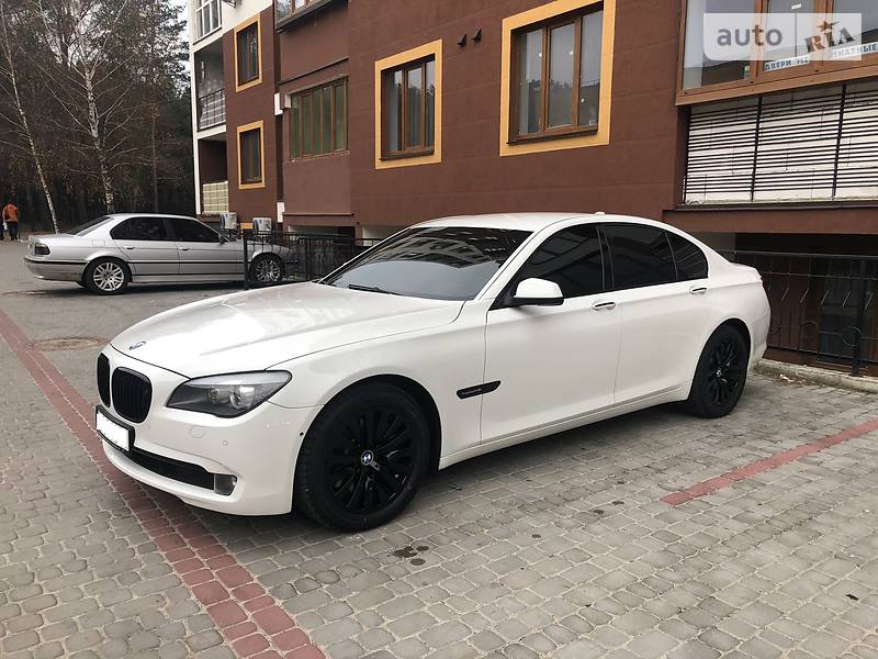 Седан BMW 7 Series 2009 в Рівному