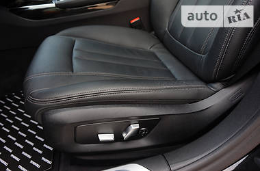 Седан BMW 7 Series 2018 в 