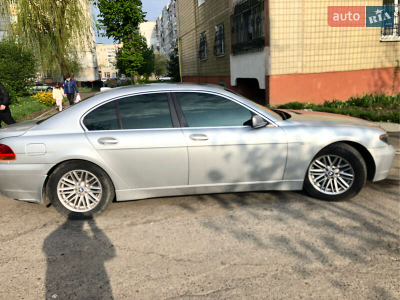 Седан BMW 7 Series 2002 в Львові