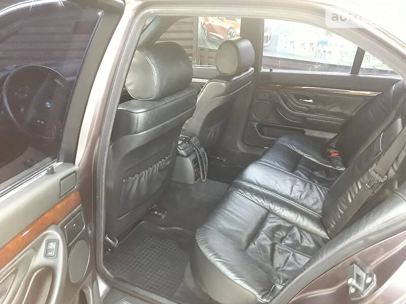 Седан BMW 7 Series 1997 в Львові