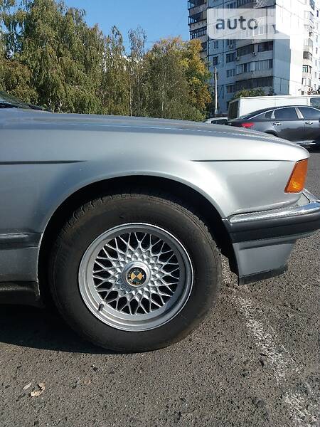 Седан BMW 7 Series 1990 в Одессе