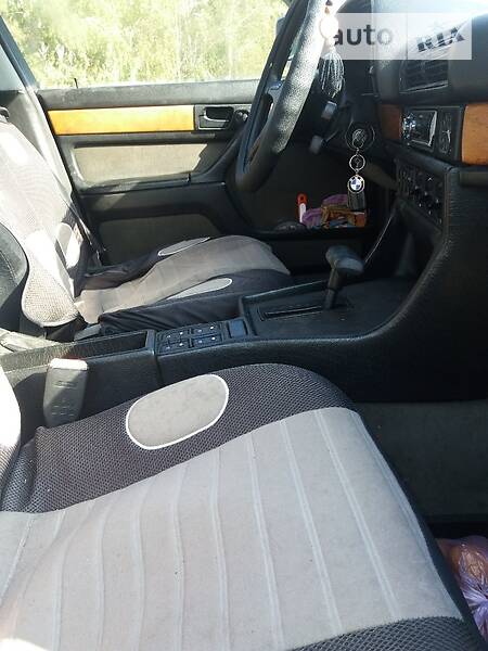 Седан BMW 7 Series 1990 в Одессе