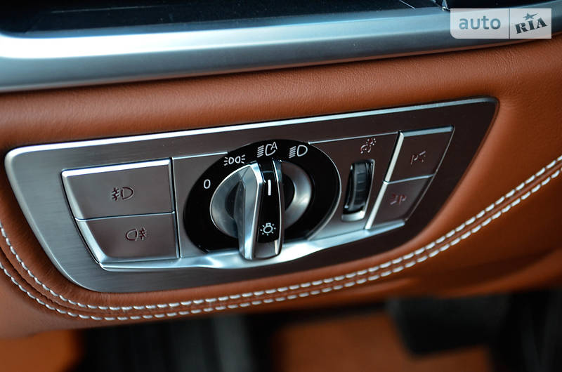 Седан BMW 7 Series 2016 в Києві