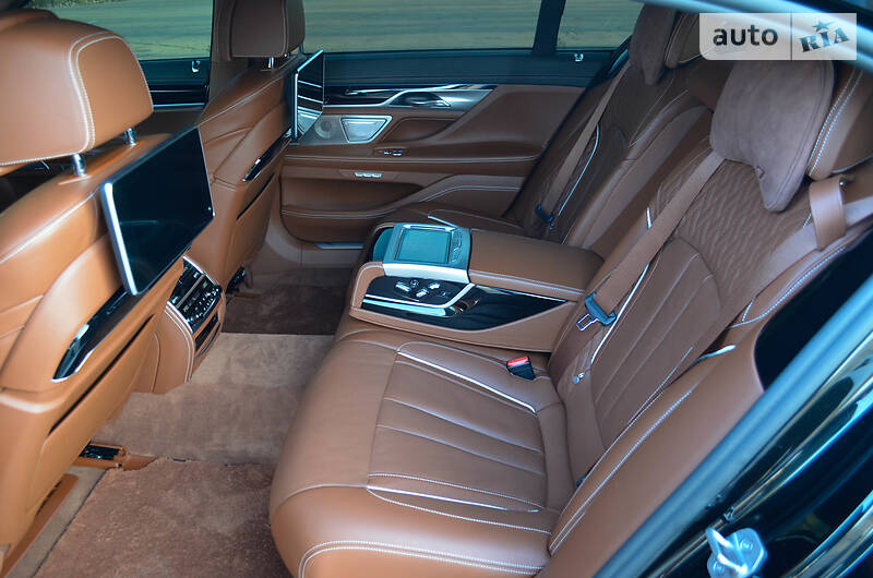 Седан BMW 7 Series 2016 в Києві