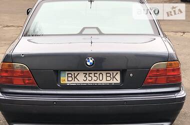 Седан BMW 7 Series 1997 в 