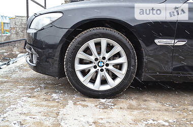 Седан BMW 7 Series 2011 в 