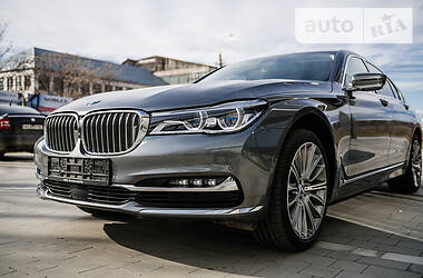 Седан BMW 7 Series 2017 в Ужгороде