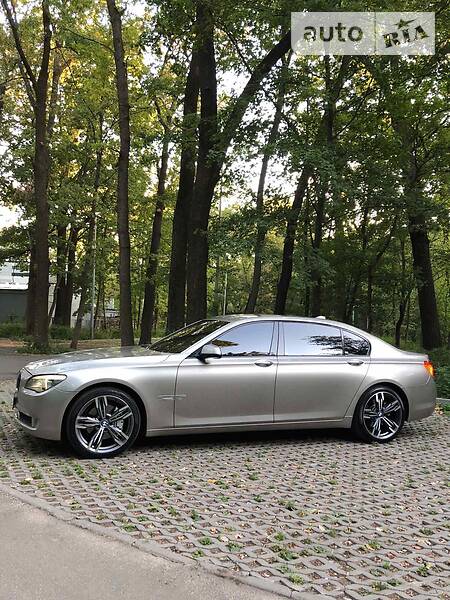 Седан BMW 7 Series 2008 в 