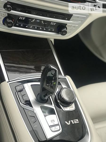 Седан BMW 7 Series 2019 в Києві