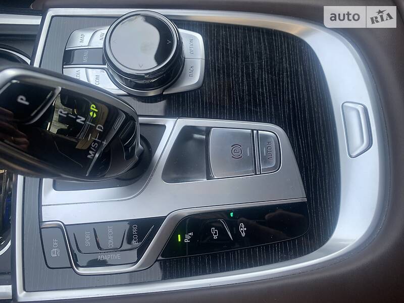 Седан BMW 7 Series 2019 в Києві фото 31 Седан BMW 7 Series 2019 в Києві