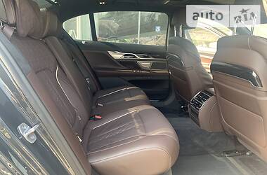 Седан BMW 7 Series 2019 в 