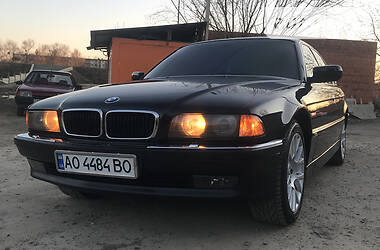 Седан BMW 7 Series 1998 в Мукачево