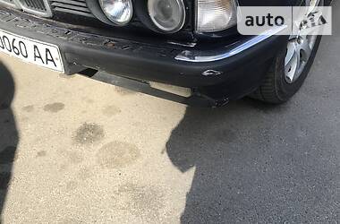 Седан BMW 7 Series 1990 в 