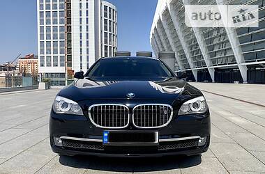 Седан BMW 7 Series 2011 в 