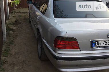 Седан BMW 7 Series 2001 в 