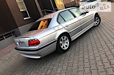 Седан BMW 7 Series 2001 в 